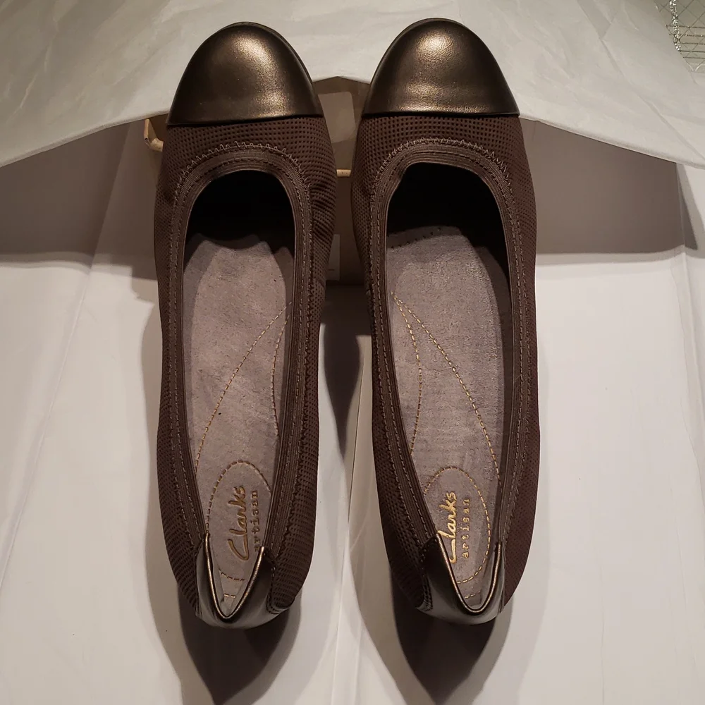 CLARKS New Wedge SlipOn Pump Perforated Leather Comfort Shoes Women's 10 W